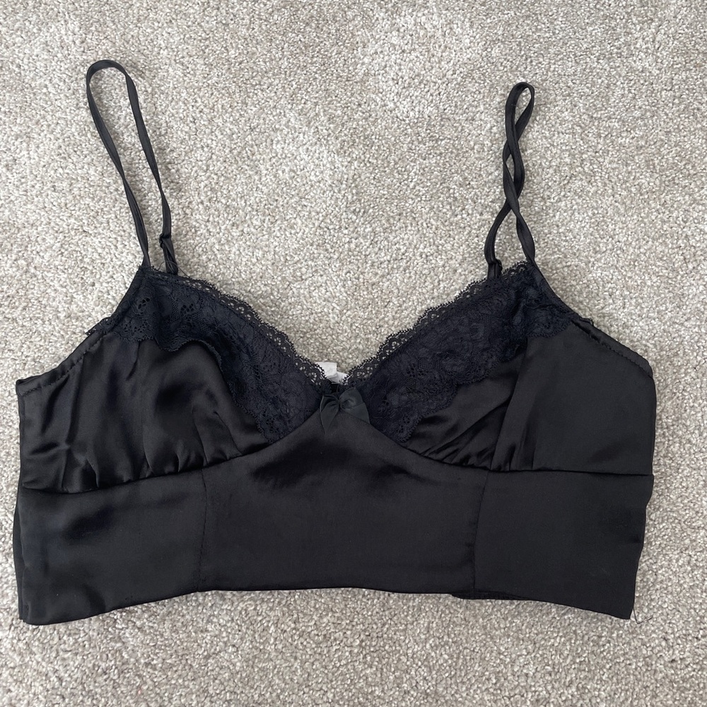 Garage Lace Crop Top